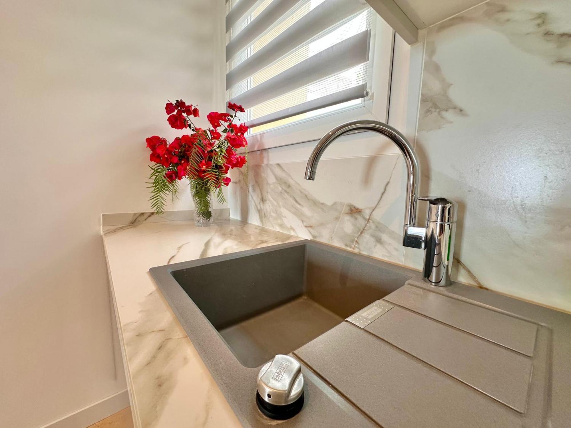 Sunshine Apartment With Sea Viev Costa Adeje  Exterior photo
